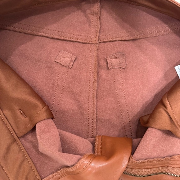 Abercrombie & Fitch The 90s Straight Ultra High Rise Faux Leather Pants Brown 14 - Picture 8 of 15